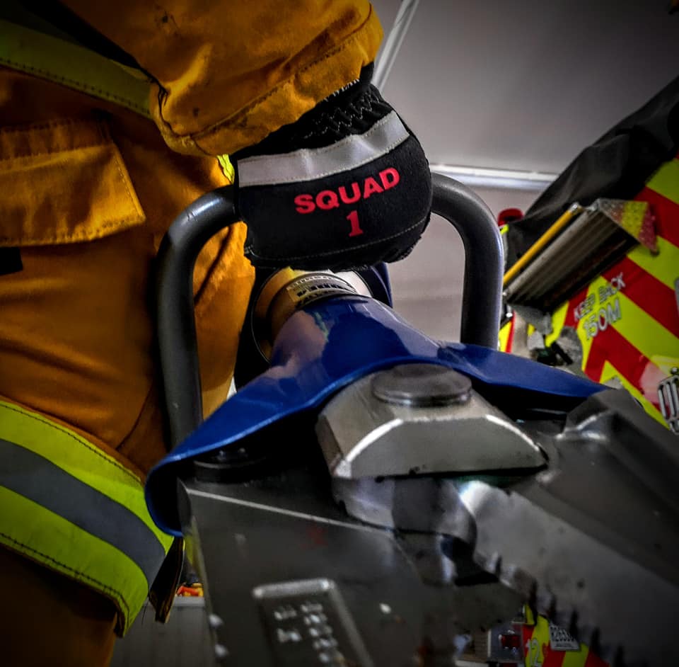 SQ-1K-rescue-gloves.jpg
